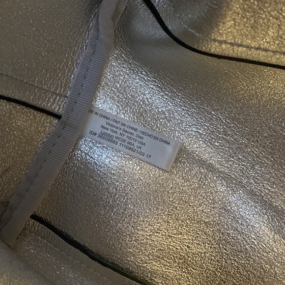 NWOT - Victoria’s Secret White/Silver Tote bag - Picture 8 of 8